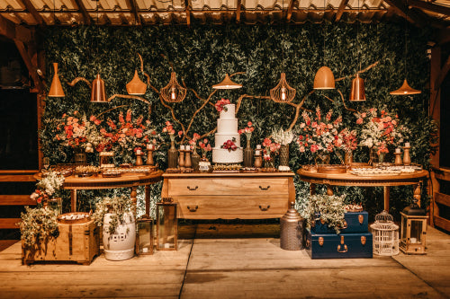 Custom Decor Ideas for a Vintage-Themed Wedding