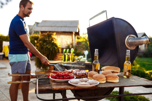 How to Throw the Perfect Summer BBQ with Personalized Decor